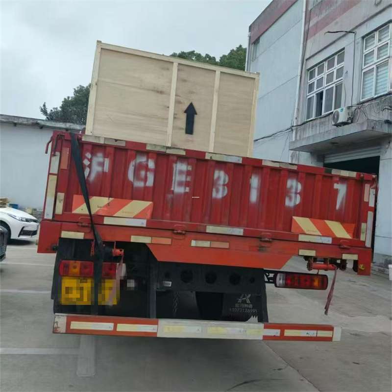 花山区米林县：物流专线的高效货运之旅